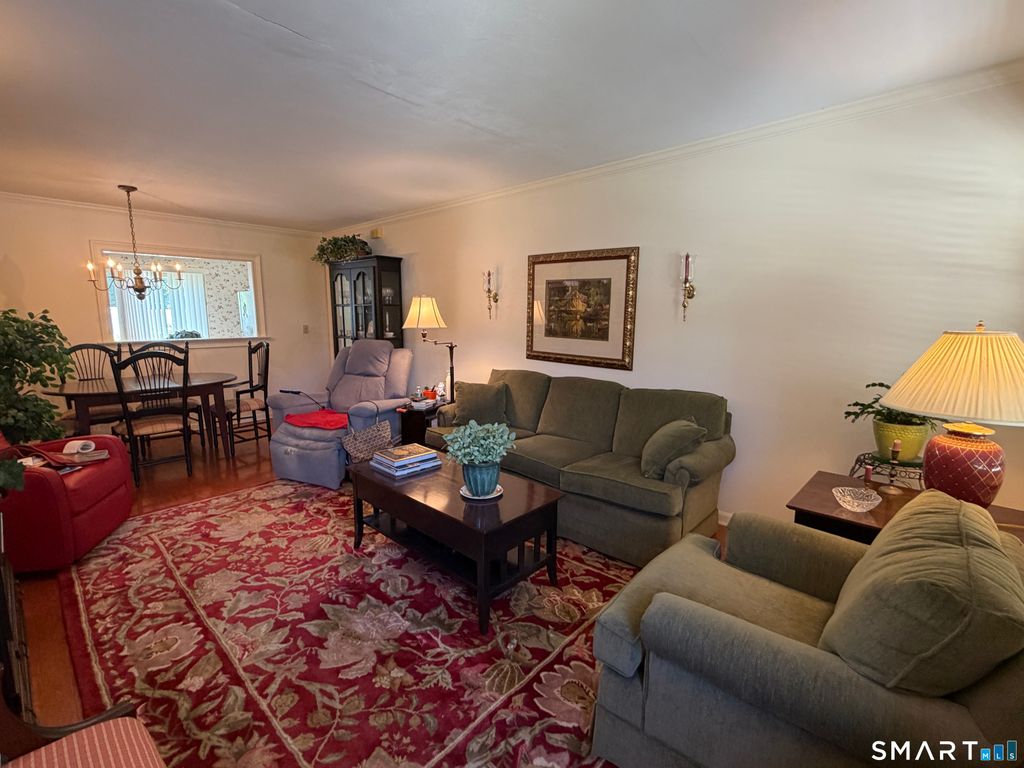20 Plymouth Court 20, Clinton, CT 06413