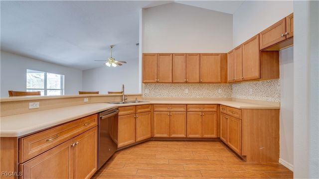 2548 Gleason PKWY, Cape Coral, FL 33914