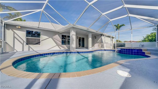 2548 Gleason PKWY, Cape Coral, FL 33914