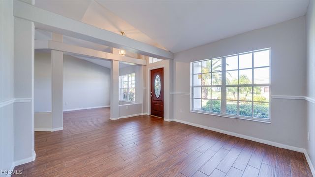 2548 Gleason PKWY, Cape Coral, FL 33914