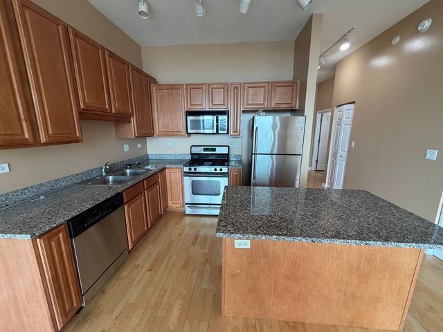 1600 S indiana Avenue 1207, Chicago, IL 60616