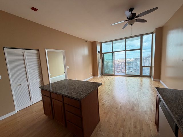 1600 S indiana Avenue 1207, Chicago, IL 60616