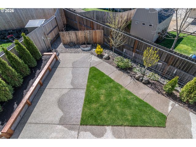 1542 W THYME Dr, Roseburg, OR 97471