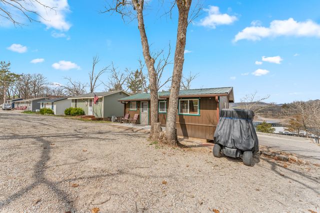 119 Kings Cove Lane, Reeds Spring, MO 65737