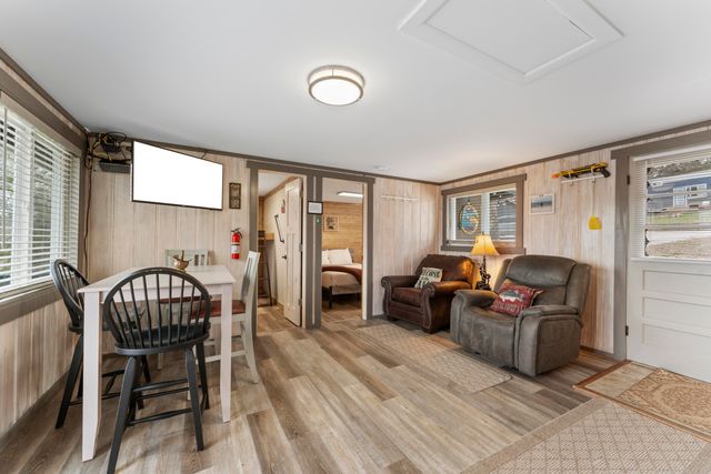 119 Kings Cove Lane, Reeds Spring, MO 65737