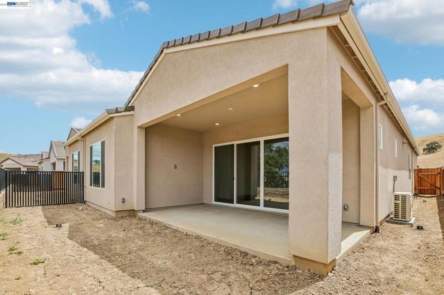 1079 Riverbend Drive, Brentwood, CA 94513
