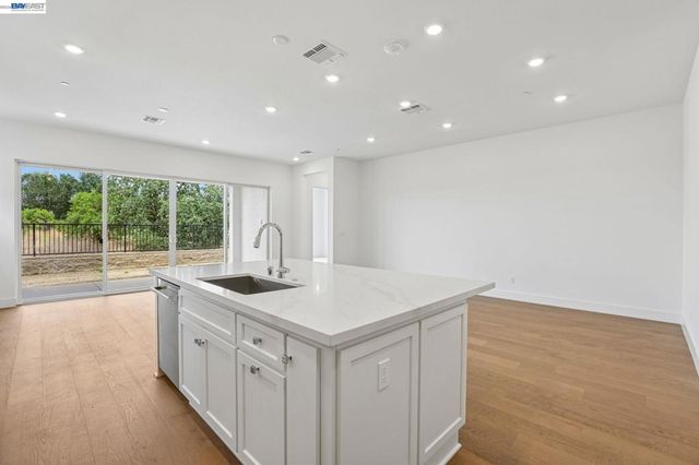 1079 Riverbend Drive, Brentwood, CA 94513