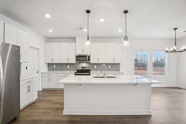 523 Goldfinch Way, Clarksville, TN 37043