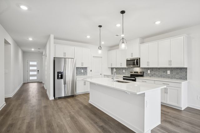 523 Goldfinch Way, Clarksville, TN 37043