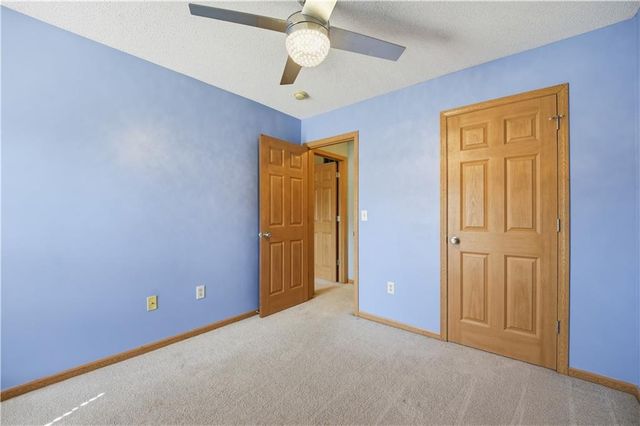 12208 N SHANNON Avenue, Kansas City, MO 64163