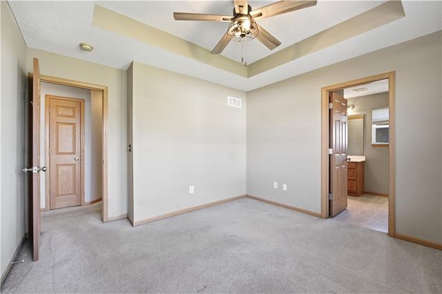 12208 N SHANNON Avenue, Kansas City, MO 64163