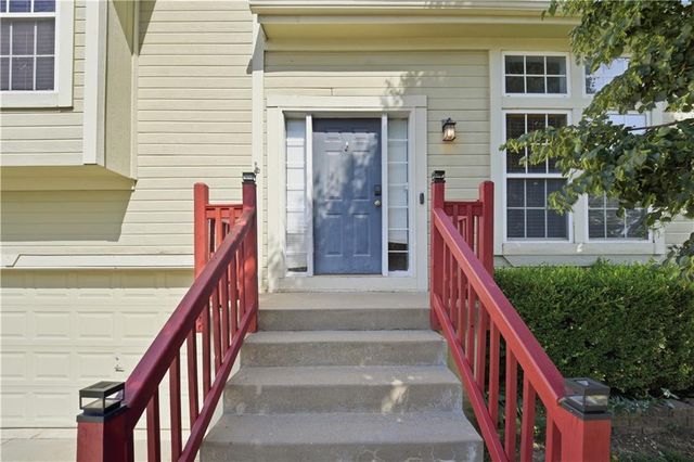 12208 N SHANNON Avenue, Kansas City, MO 64163