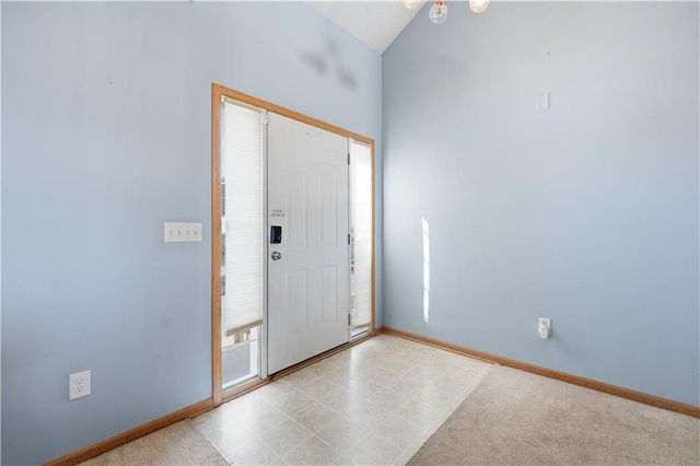 12208 N SHANNON Avenue, Kansas City, MO 64163