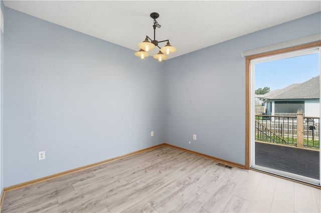 12208 N SHANNON Avenue, Kansas City, MO 64163