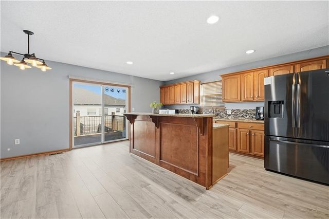 12208 N SHANNON Avenue, Kansas City, MO 64163