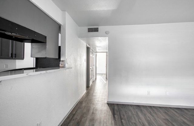 916 Isbell Road D, Fort Worth, TX 76114