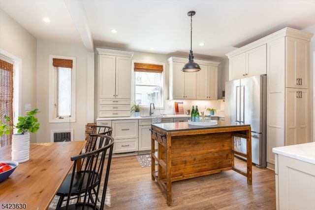 39 Draper Ter, Montclair Twp., NJ 07042