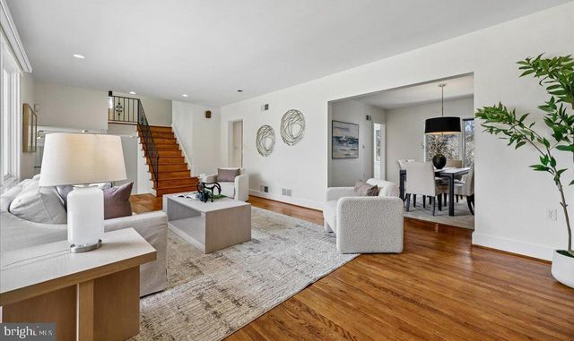 6309 LENOX RD, Bethesda, MD 20817