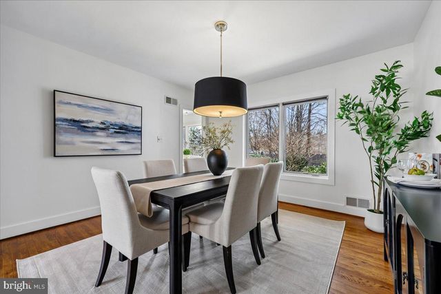 6309 LENOX RD, Bethesda, MD 20817