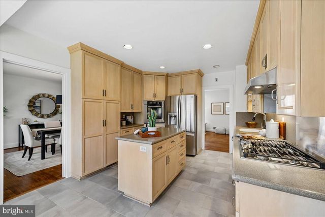 6309 LENOX RD, Bethesda, MD 20817