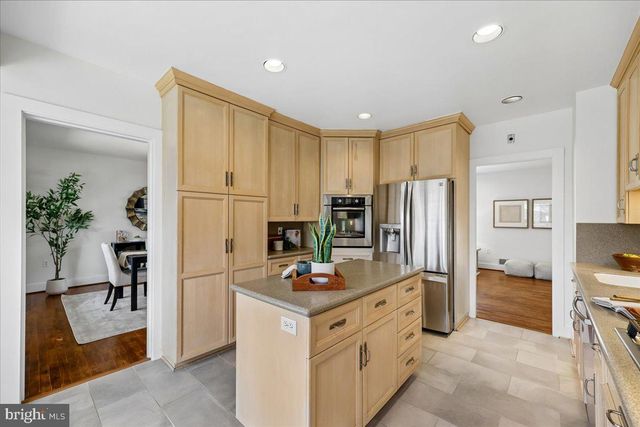 6309 LENOX RD, Bethesda, MD 20817