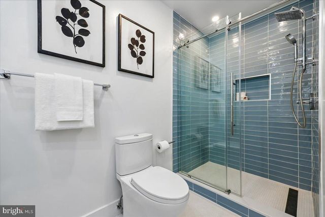 6309 LENOX RD, Bethesda, MD 20817