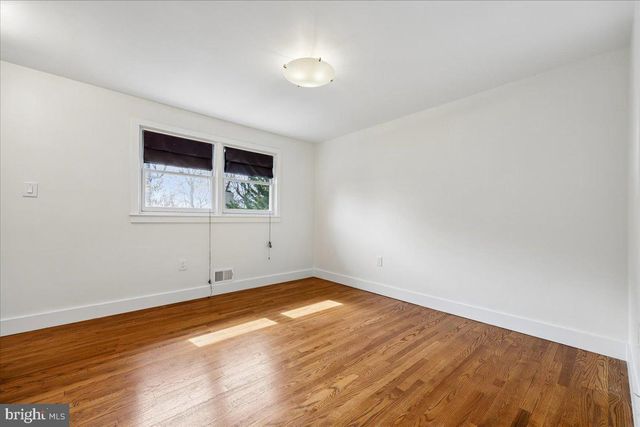 6309 LENOX RD, Bethesda, MD 20817