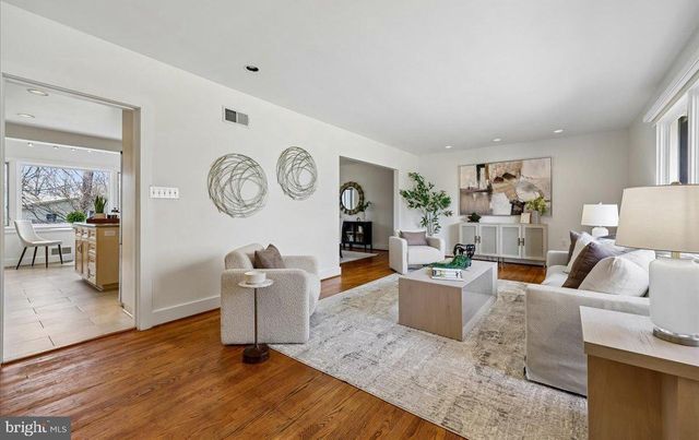 6309 LENOX RD, Bethesda, MD 20817