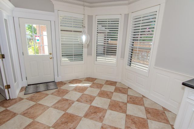 6807 Queensclub Drive, Houston, TX 77069