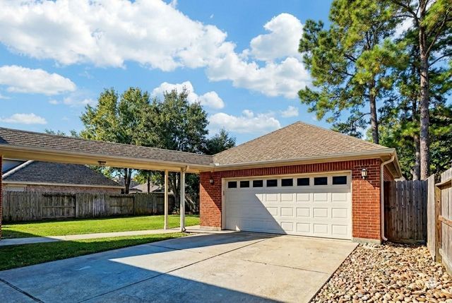 6807 Queensclub Drive, Houston, TX 77069