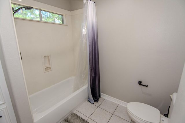 6807 Queensclub Drive, Houston, TX 77069