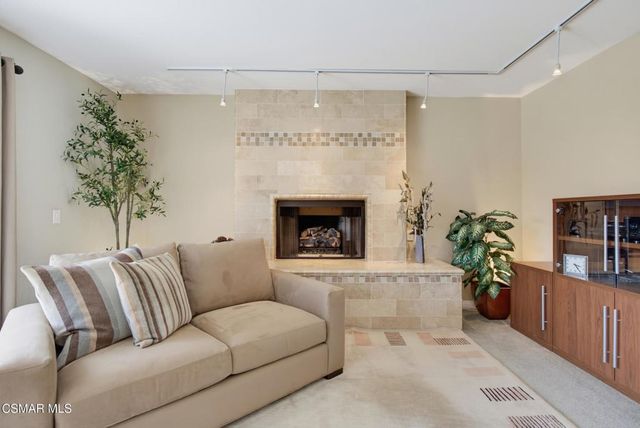 6512 Pinion Street, Oak Park, CA 91377