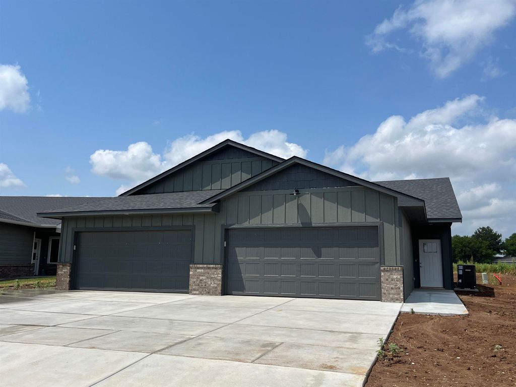 1995 N Reece St, Goddard, KS 67052