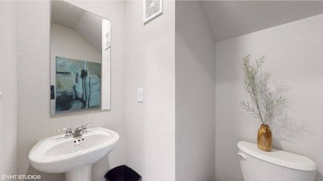 1324 NE Country Meadow Drive, Ankeny, IA 50021