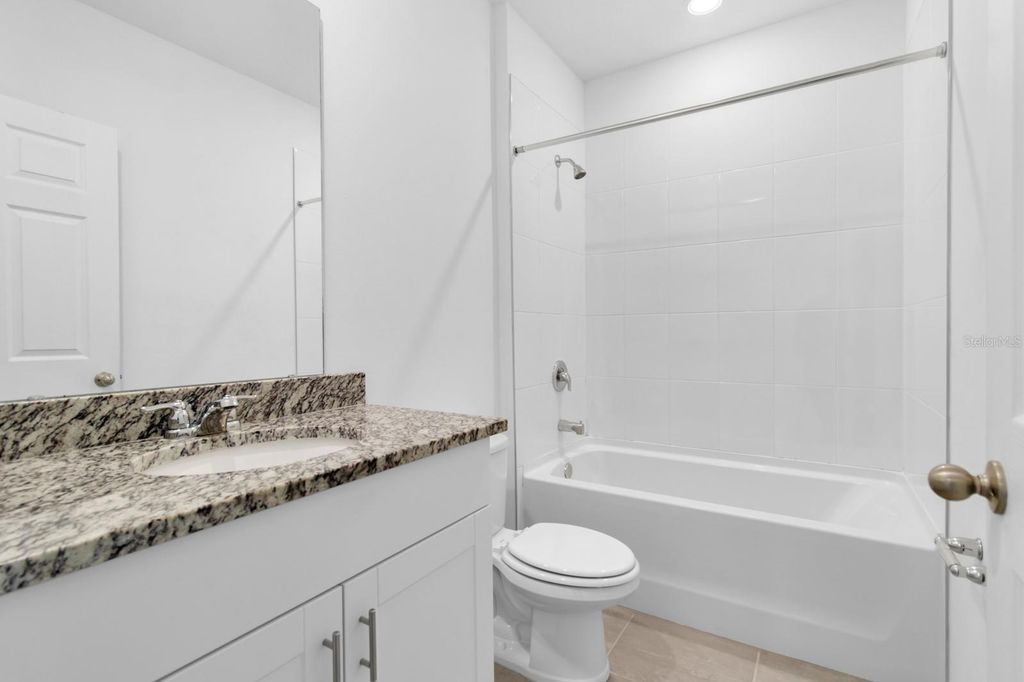 Image 21 of property listing at 1158 FORESHORE LANE, Haines City, FL 33844