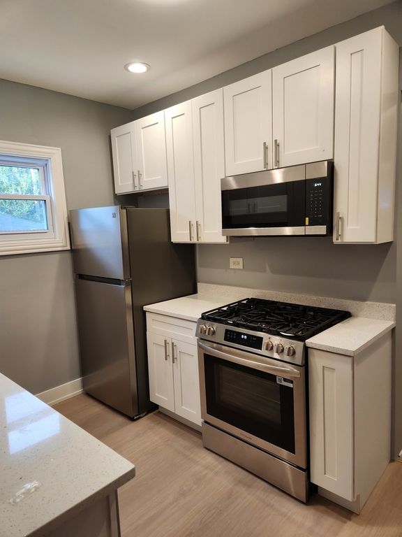 12319 S Carpenter Street, Calumet Park, IL 60827 — photo 3