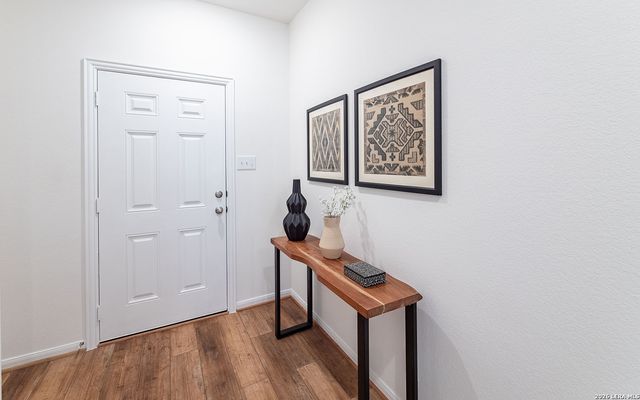 6705 RUNAWAY ROW, Converse, TX 78109