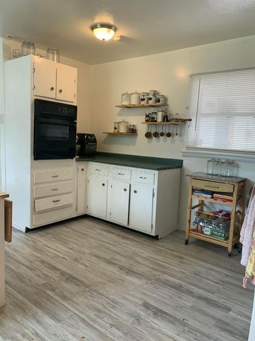 2233 SE 23RD Avenue, Amarillo, TX 79103