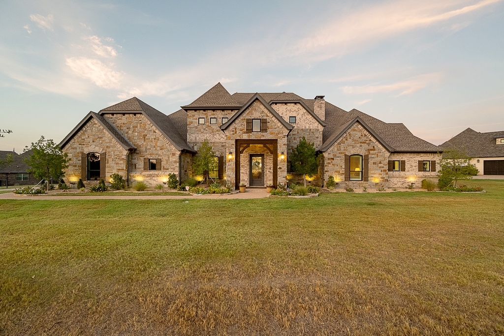 10613 Kyle Circle, Burleson, TX 76028 — exterior