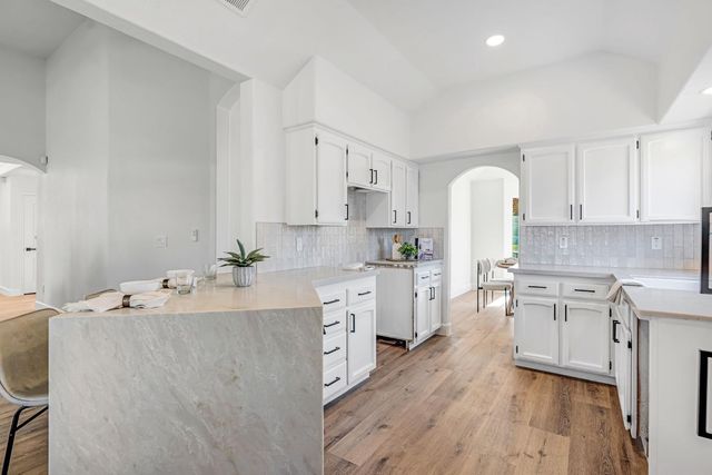 1760 E Omaha Avenue, Fresno, CA 93720