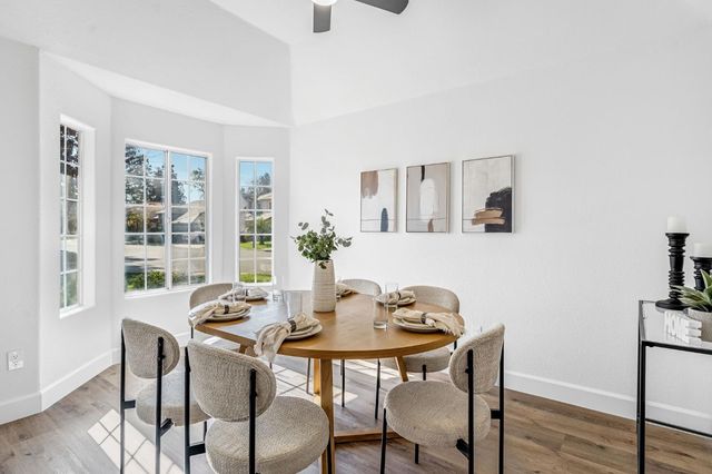 1760 E Omaha Avenue, Fresno, CA 93720