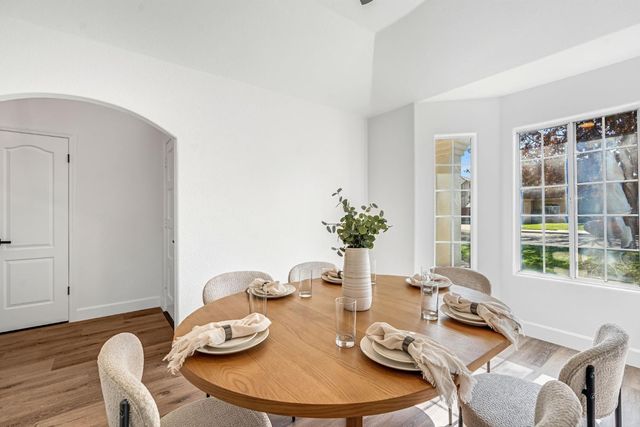 1760 E Omaha Avenue, Fresno, CA 93720