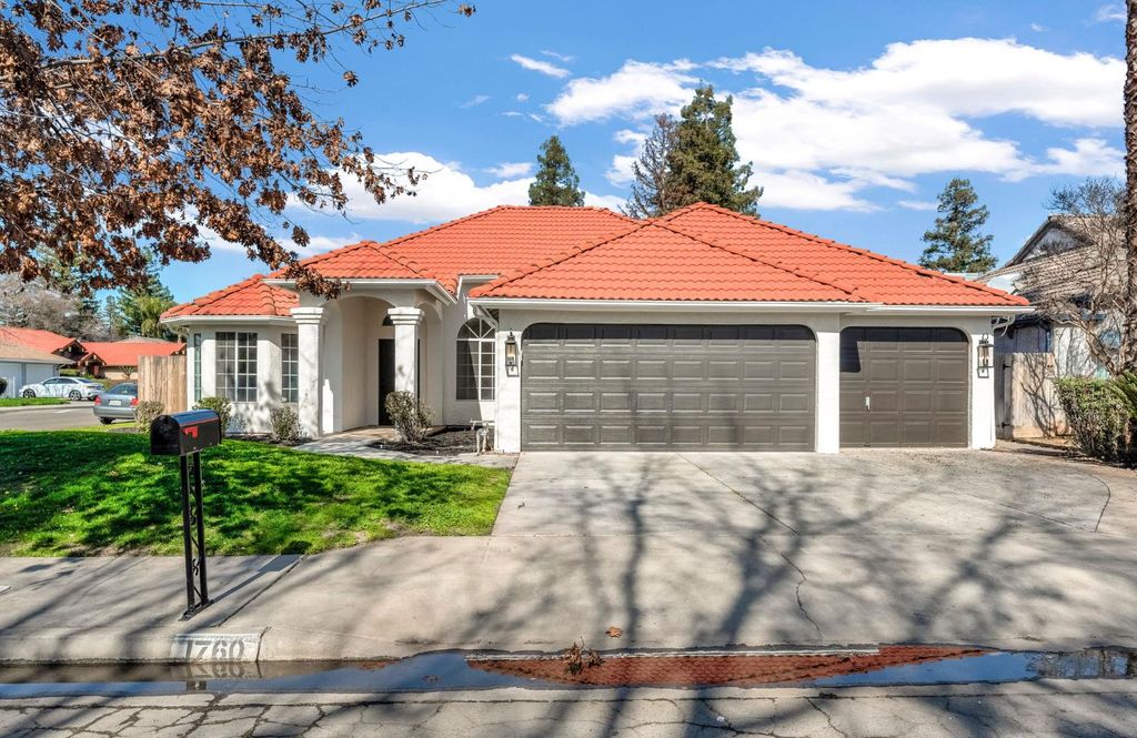 1760 E Omaha Avenue, Fresno, CA 93720
