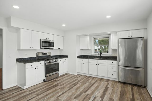 3312 E 170th Street, Lansing, IL 60438