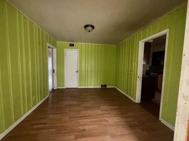 1308 E RAINES RD, Memphis, TN 38116