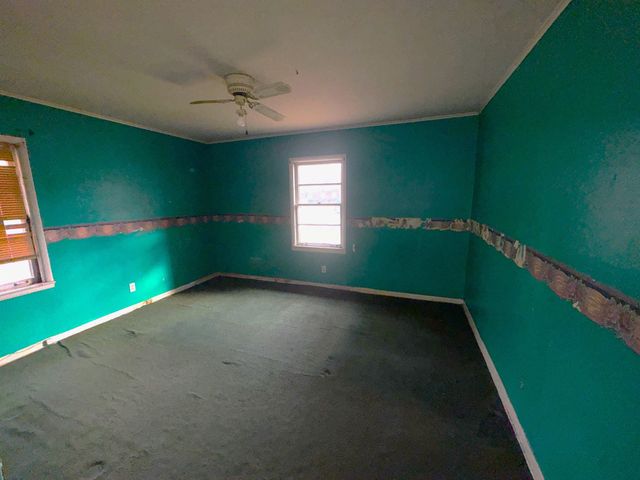 1308 E RAINES RD, Memphis, TN 38116