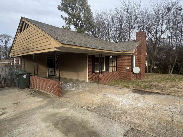 1308 E RAINES RD, Memphis, TN 38116