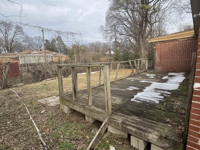 1308 E RAINES RD, Memphis, TN 38116