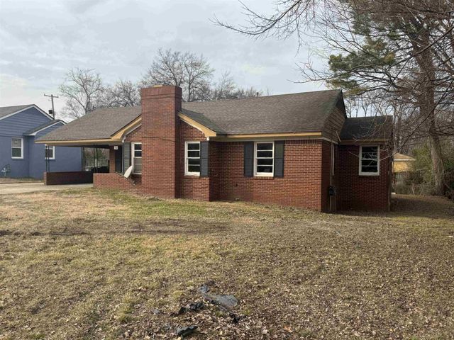 1308 E RAINES RD, Memphis, TN 38116