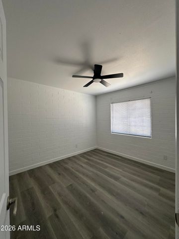 1542 W CARSON Road, Phoenix, AZ 85041
